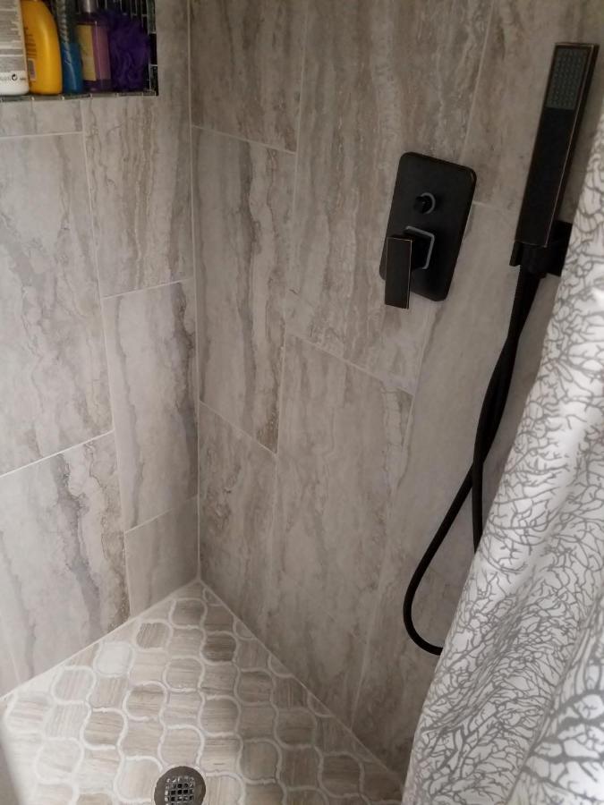 Hampton House Apartment Clinton Township Ngoại thất bức ảnh